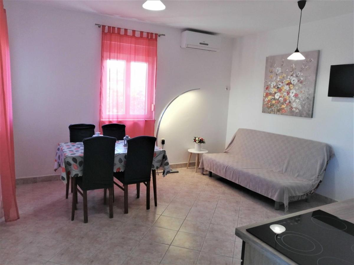 רוגוזניצה Villa Stella מראה חיצוני תמונה